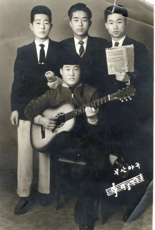 가수 김일홍 사진